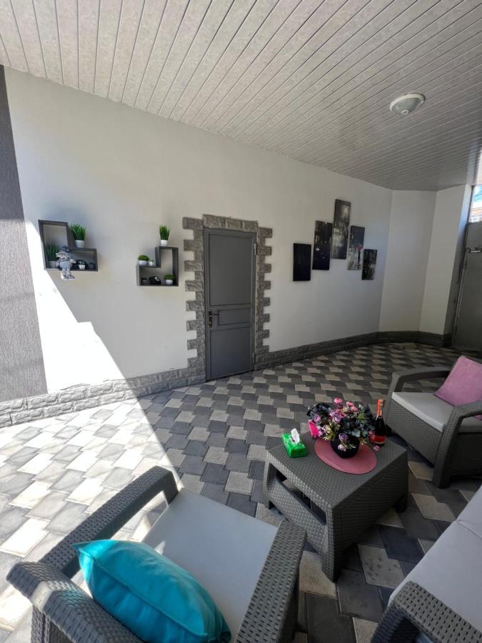 Cool Blue Interior Self Check In Daire Erivan Dış mekan fotoğraf